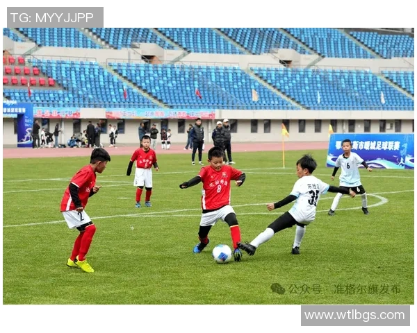 Summer球星足球全新赛季激情开战展现绿茵风采点燃青春梦想