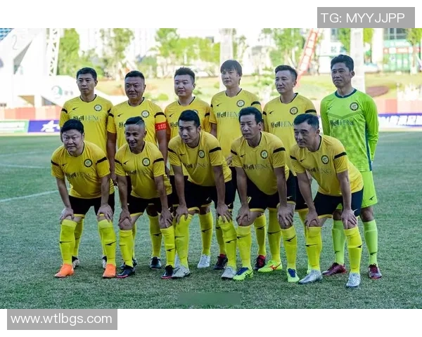 中国足球传奇球星的崛起与荣耀历程解析