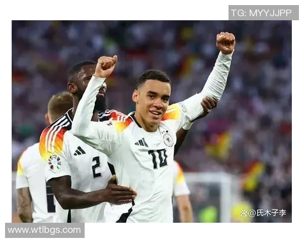 德国足球明星风采：赛场上闪耀的实力与魅力